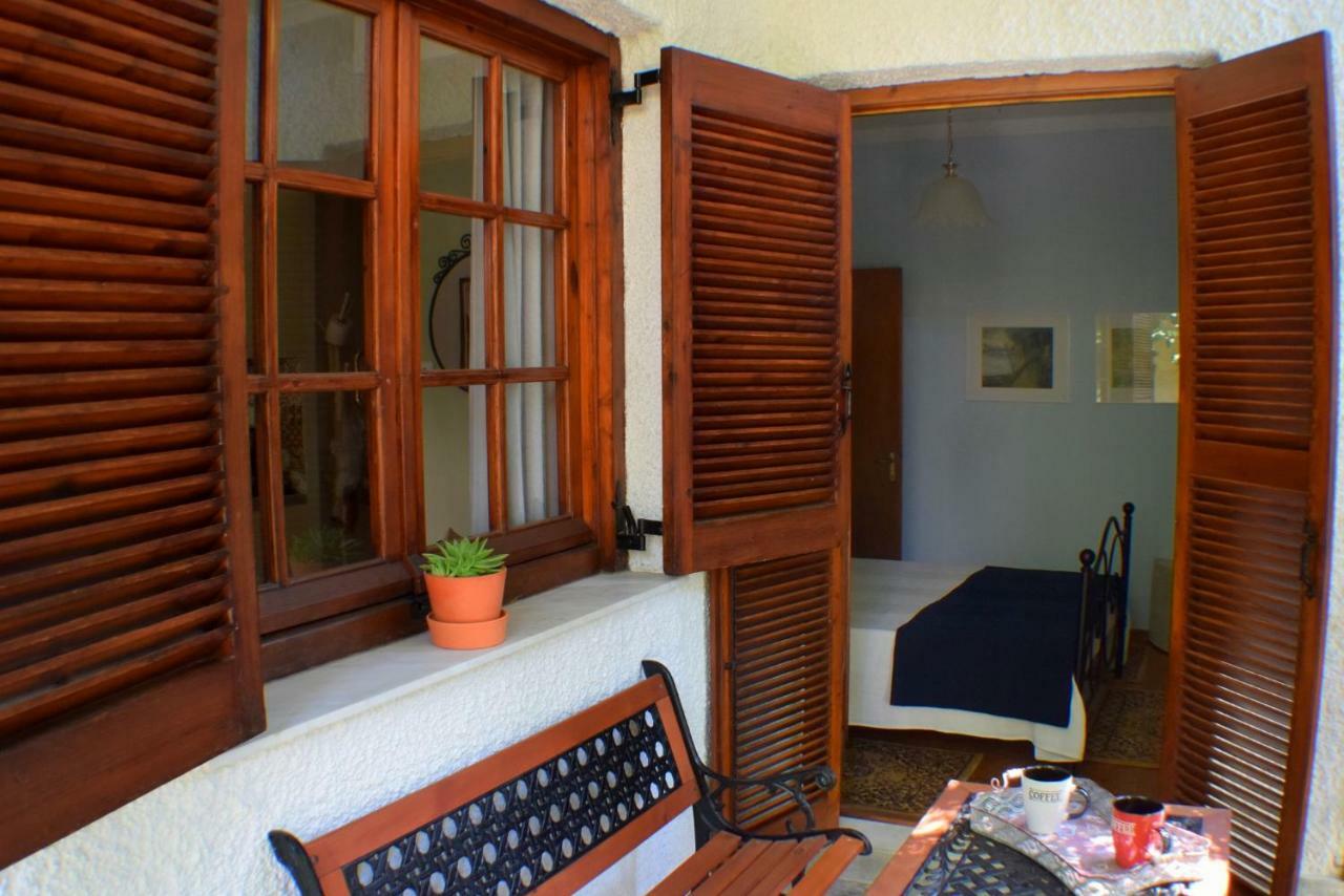 House Inside Garden Apartment Volos Luaran gambar